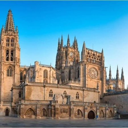 Vivienda De Uso Turistico En El Corazon De Burgos Apartment Bagian luar foto