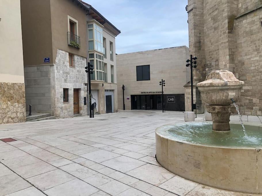 Vivienda De Uso Turistico En El Corazon De Burgos Apartment Bagian luar foto